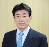松崎圭祐センター長